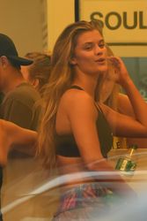 29283340_ninaa120816BZNimage14.jpg