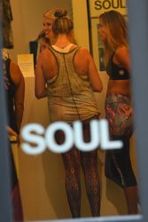 29283344_ninaa120816BZNimage18.jpg