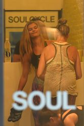 29283350_ninaa120816BZNimage23.jpg
