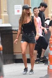 29283420_ninaa120816BZNimage60.jpg