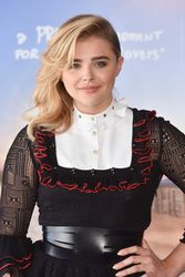 29572736_Chloe_Grace_Moretz_004.jpg