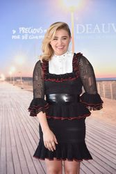29572754_Chloe_Grace_Moretz_021.jpg