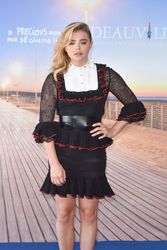 29572767_Chloe_Grace_Moretz_034.jpg