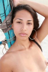 Ruth-Medina-Beach-Player-k599d23gjr.jpg