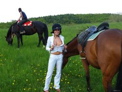 Joan White - Equestrian Queen -55lc0jm3t0.jpg