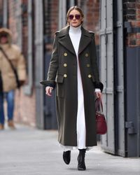 31998937_Olivia-Palermo-in-a-green-coat-