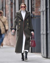 31998946_Olivia-Palermo-in-a-green-coat-