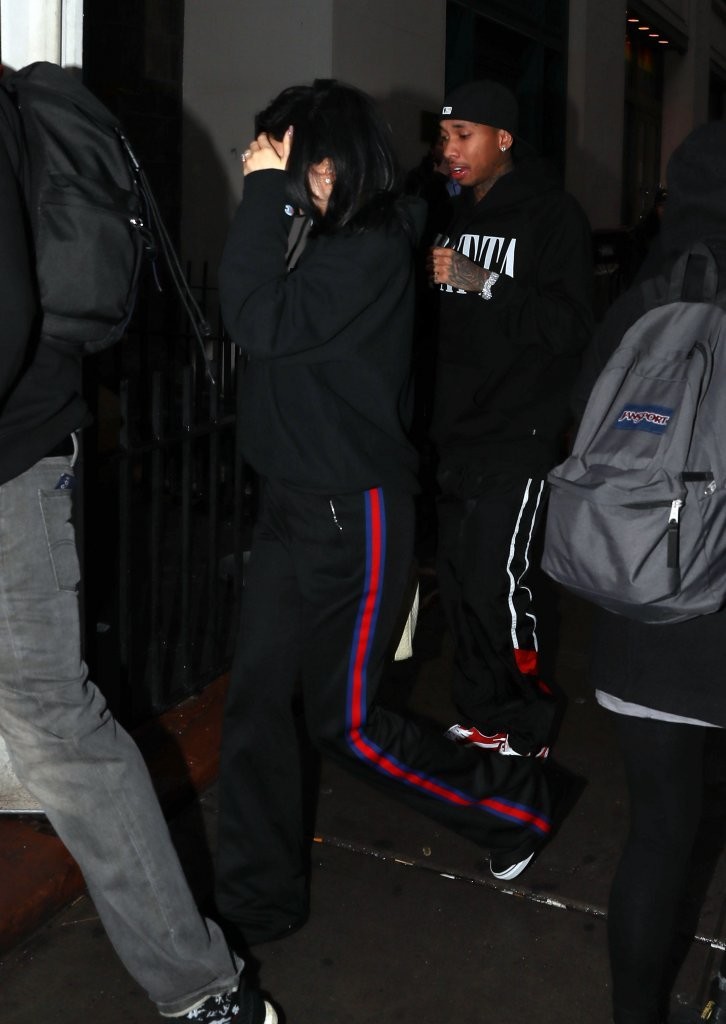 Kylie Jenner Tyga In NYC 7 q T 58 S 7 DXtux